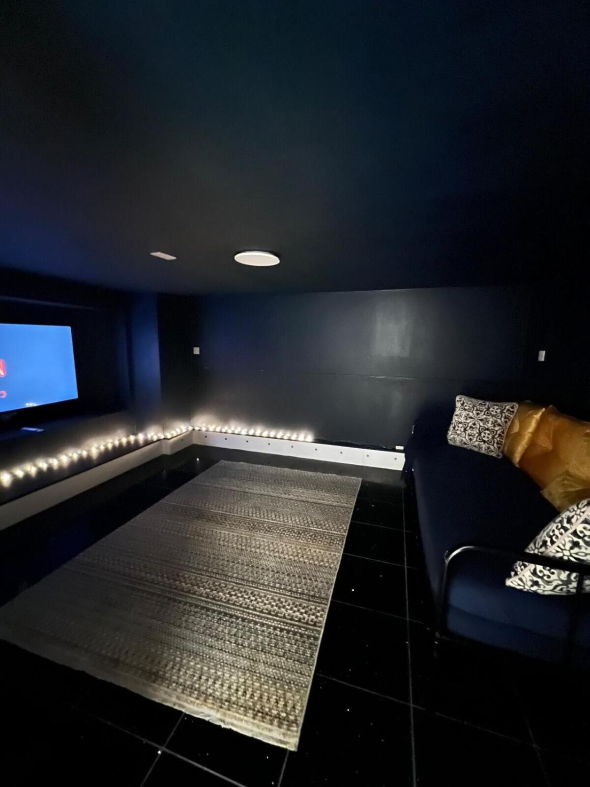 Zozy Happy Land Hotell London Eksteriør bilde