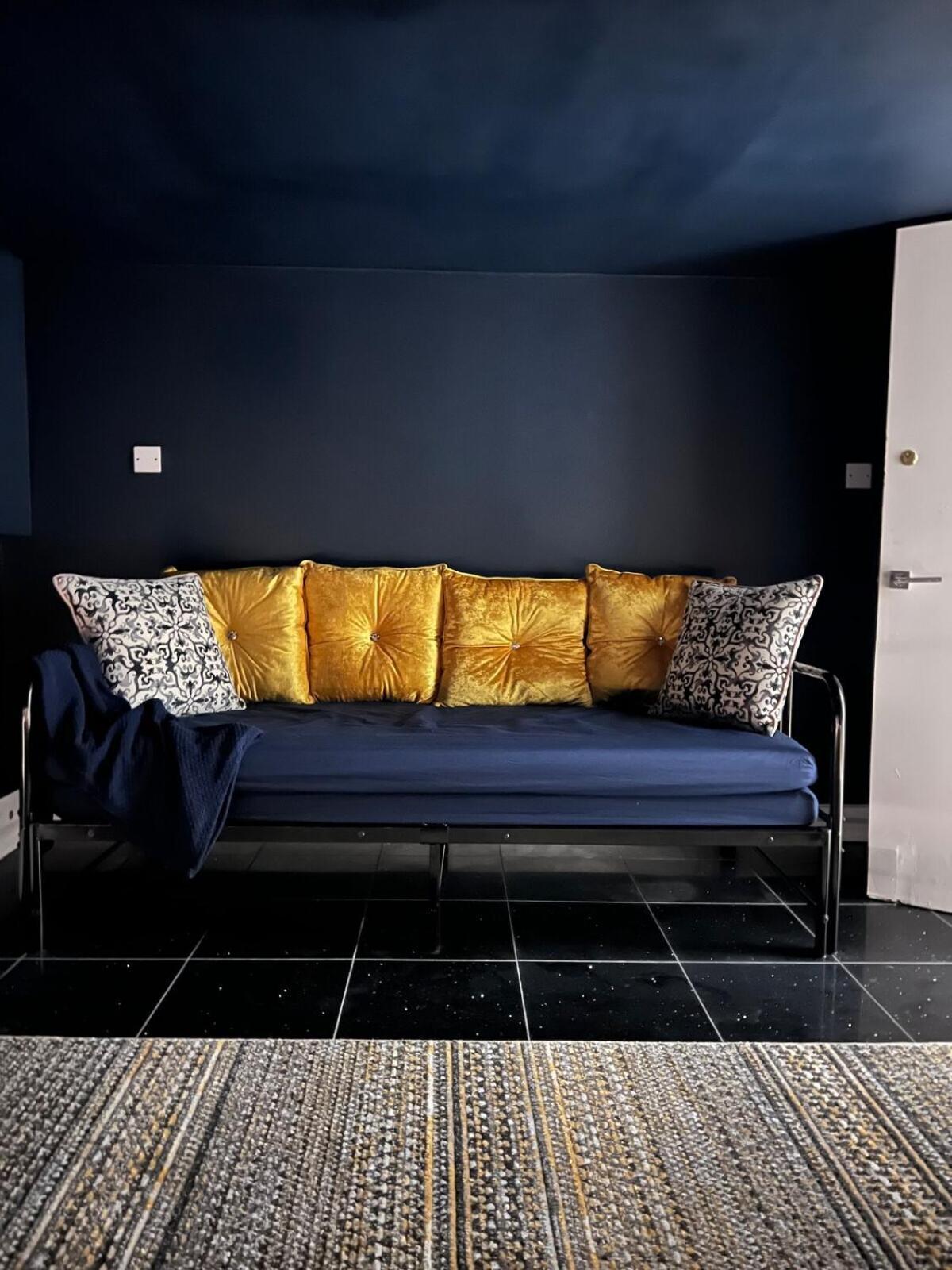 Zozy Happy Land Hotell London Eksteriør bilde